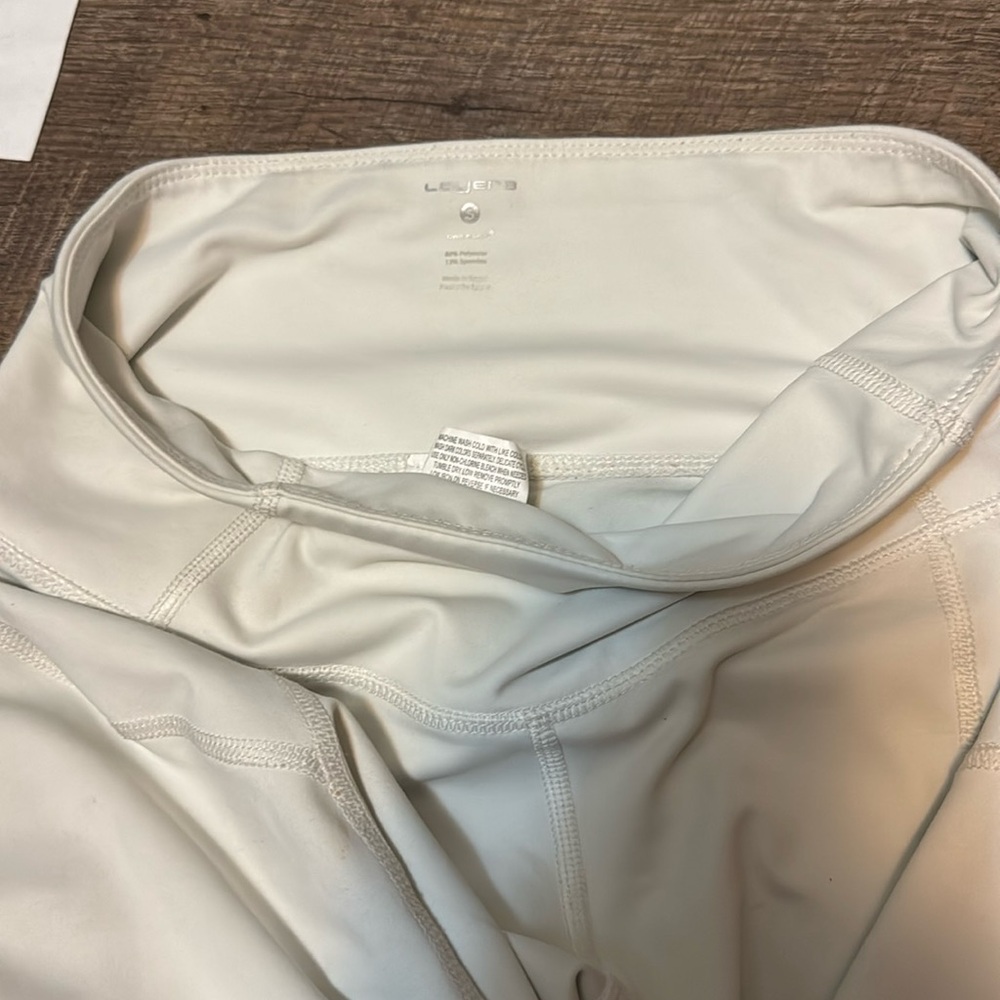 Cute white leggings